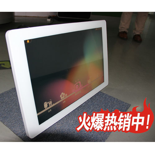 液晶廣告機